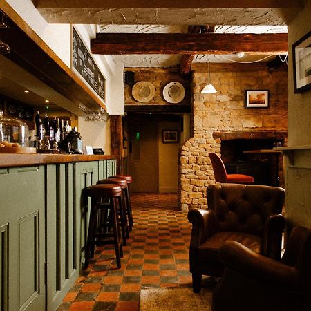 The Olde Coach House Inn Ashby Saint Ledgers Luaran gambar