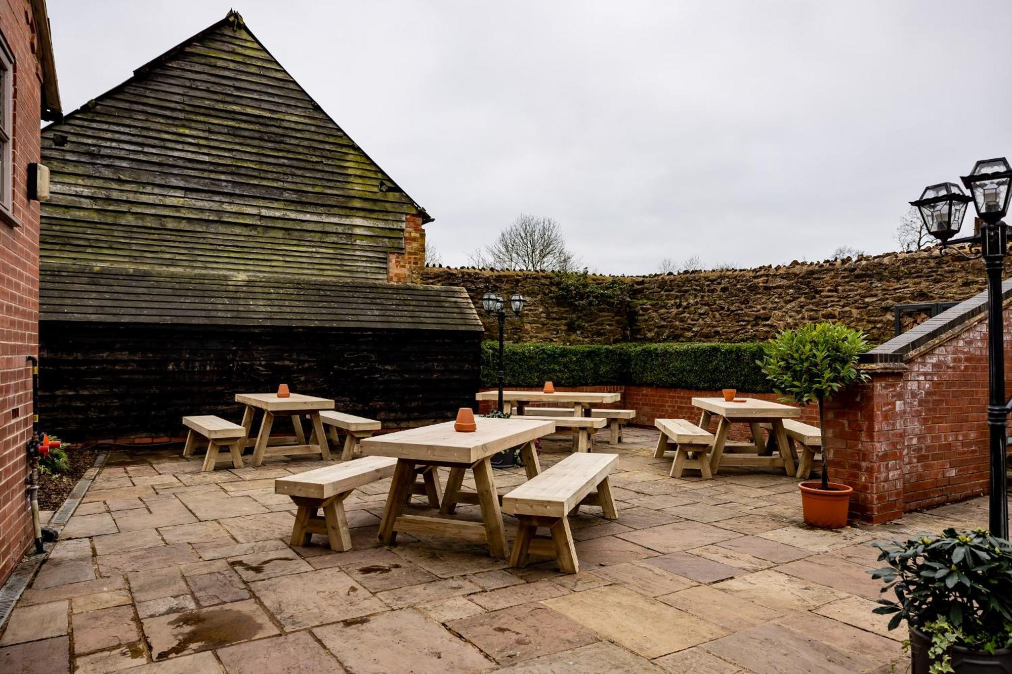 The Olde Coach House Inn Ashby Saint Ledgers Luaran gambar