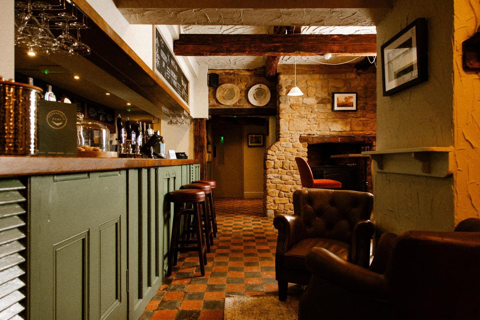 The Olde Coach House Inn Ashby Saint Ledgers Luaran gambar