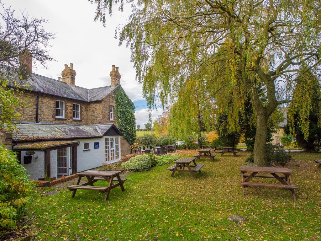 The Olde Coach House Inn Ashby Saint Ledgers Luaran gambar